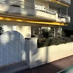 Luxury Beachfront Croisette Large Terrace Parking Appartement *