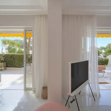 Apartman Amelie - Luxury Beachfront Croisette Large Terrace Parking Cannes