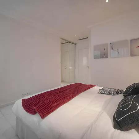 Amelie - Luxury Beachfront Croisette Large Terrace Parking Διαμέρισμα *