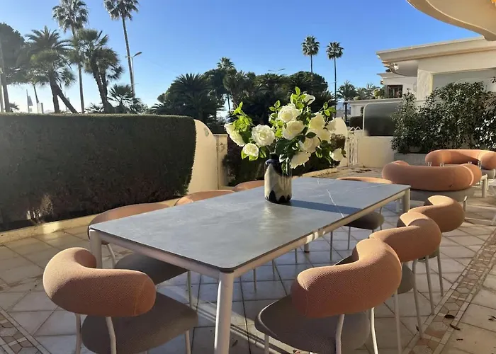 Luxury Beachfront Croisette Large Terrace Parking Cannes