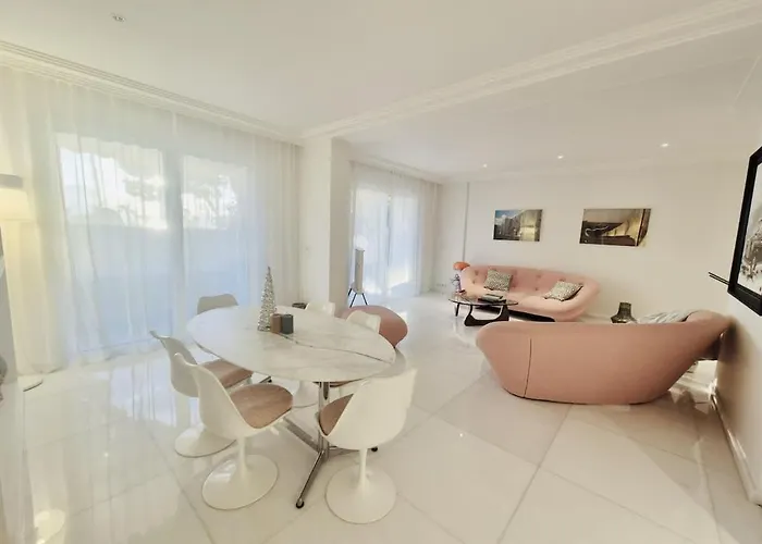 Luxury Beachfront Croisette Large Terrace Parking