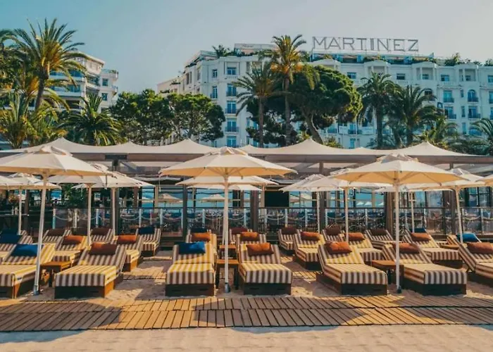 Luxury Beachfront Croisette Large Terrace Parking