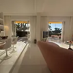 Апартаменты Luxury Beachfront Croisette Large Terrace Parking *