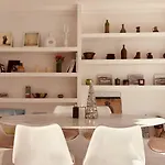 Luxury Beachfront Croisette Large Terrace Parking Апартаменты