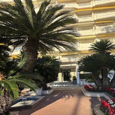 Luxury Beachfront Croisette Large Terrace Parking