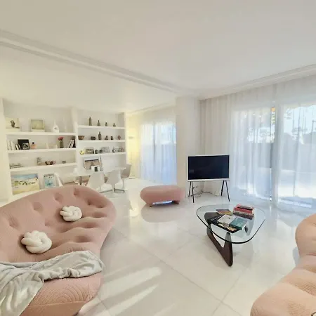 Apartment Luxury Beachfront Croisette Large Terrace Parking Cannes