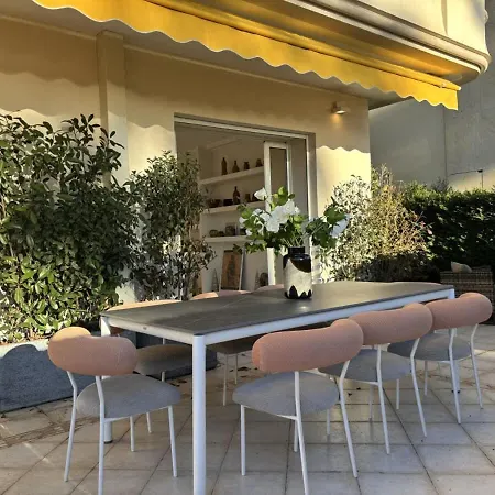 Luxury Beachfront Croisette Large Terrace Parking Apartment Cannes